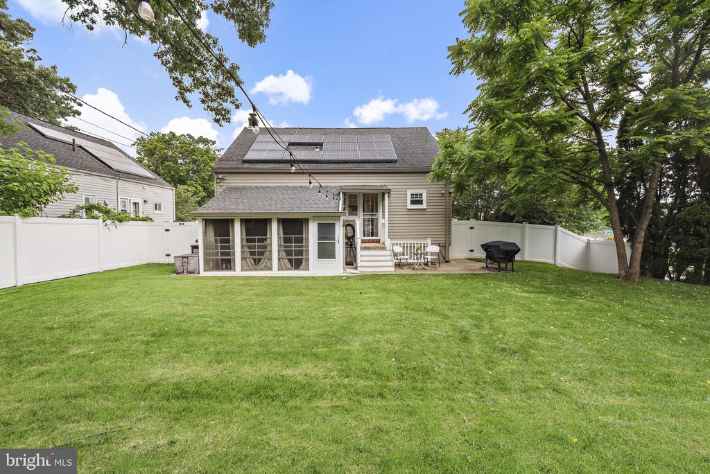 2619 Poplar Dr