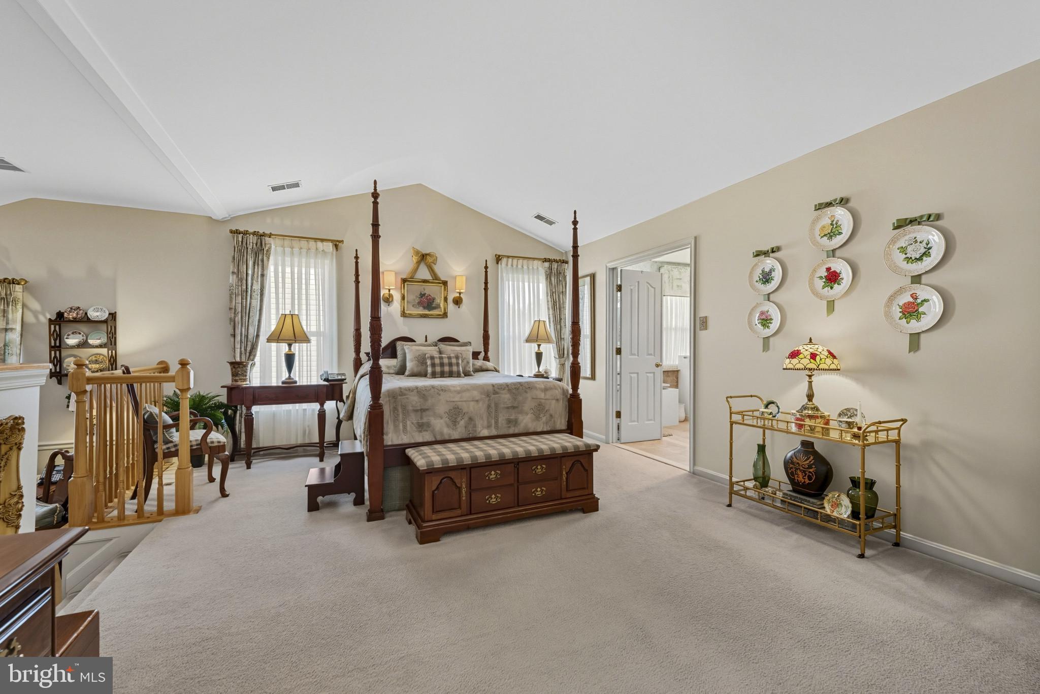 9105 AMBER OAKS WAY