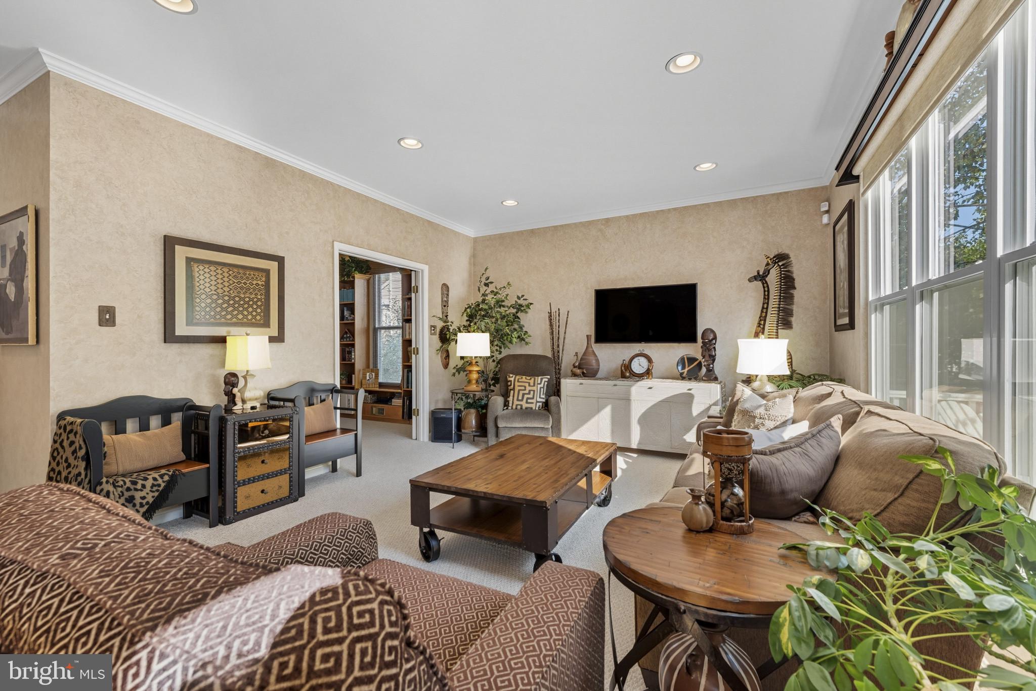 9105 AMBER OAKS WAY