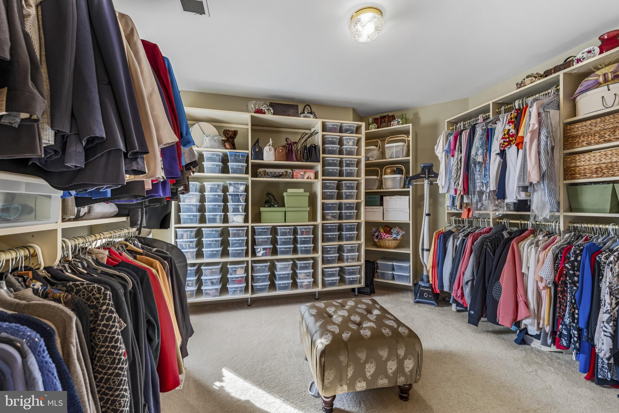 9105 AMBER OAKS WAY