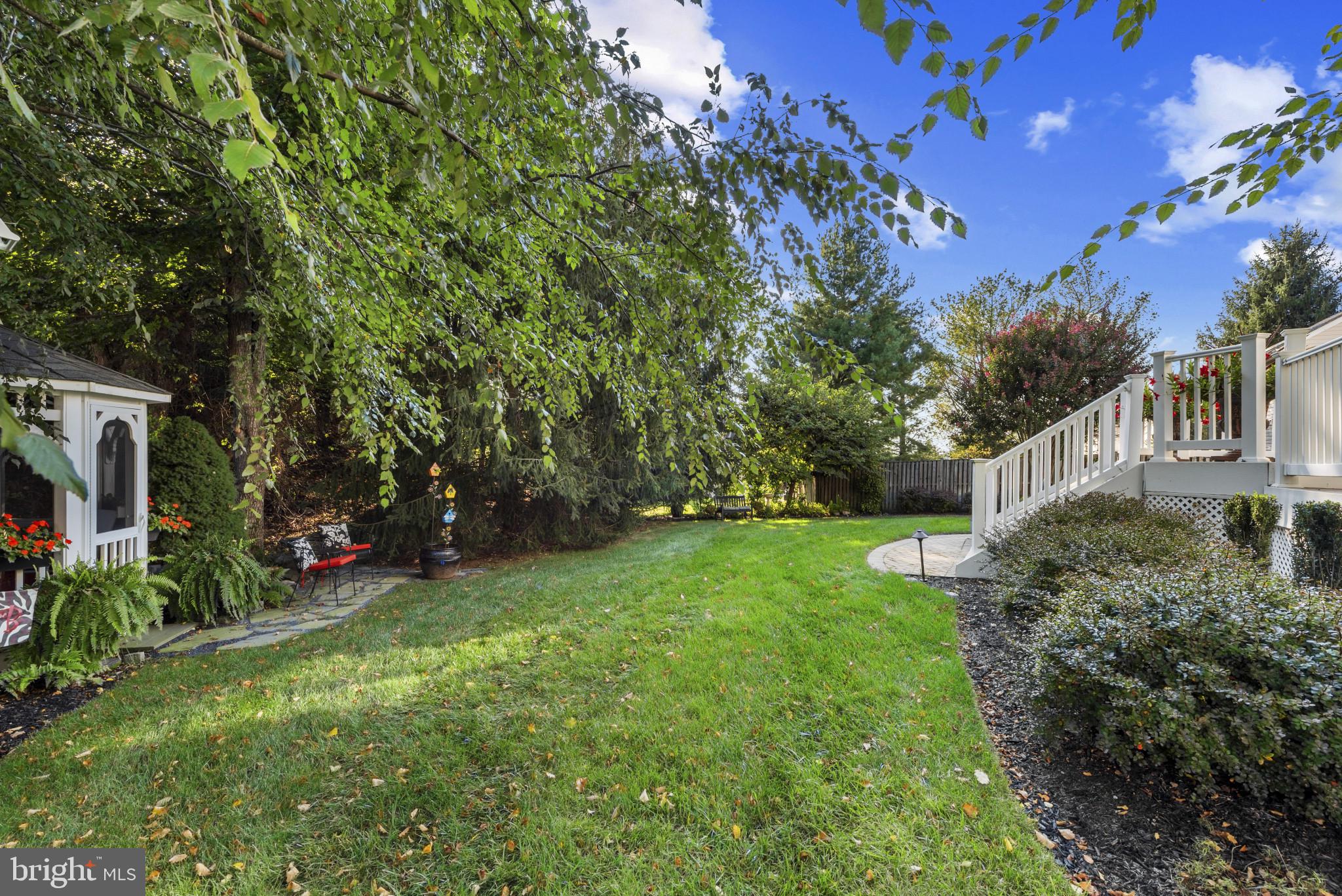 9105 AMBER OAKS WAY