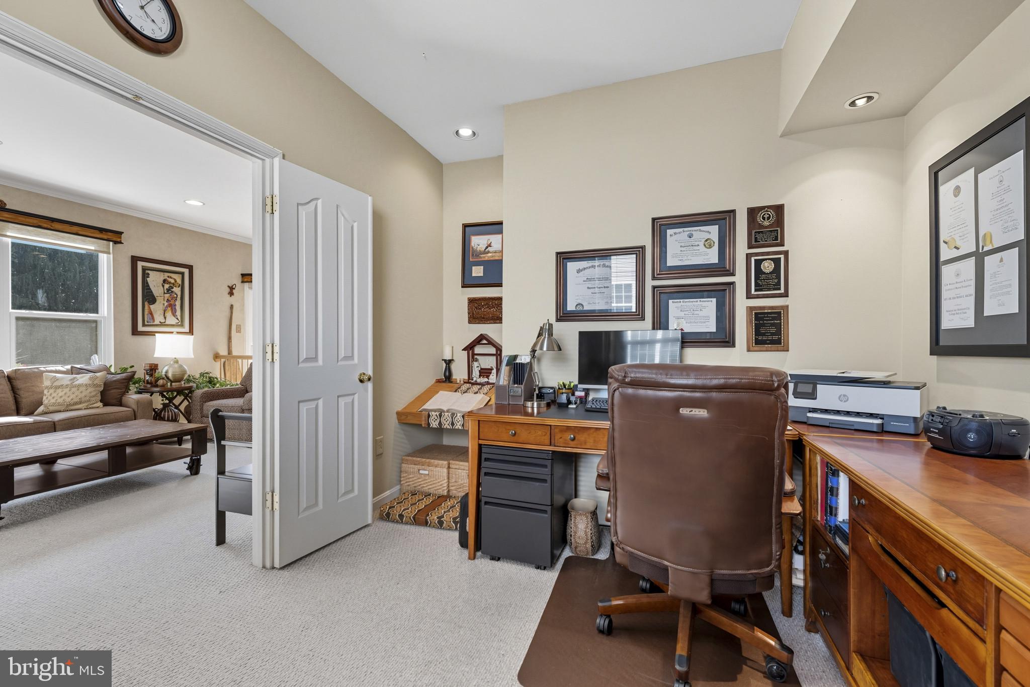 9105 AMBER OAKS WAY