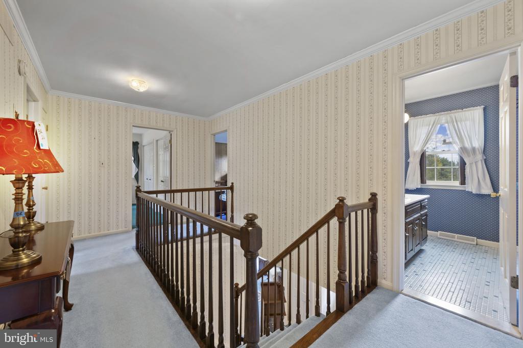 4 PHEASANT WOOD COURT