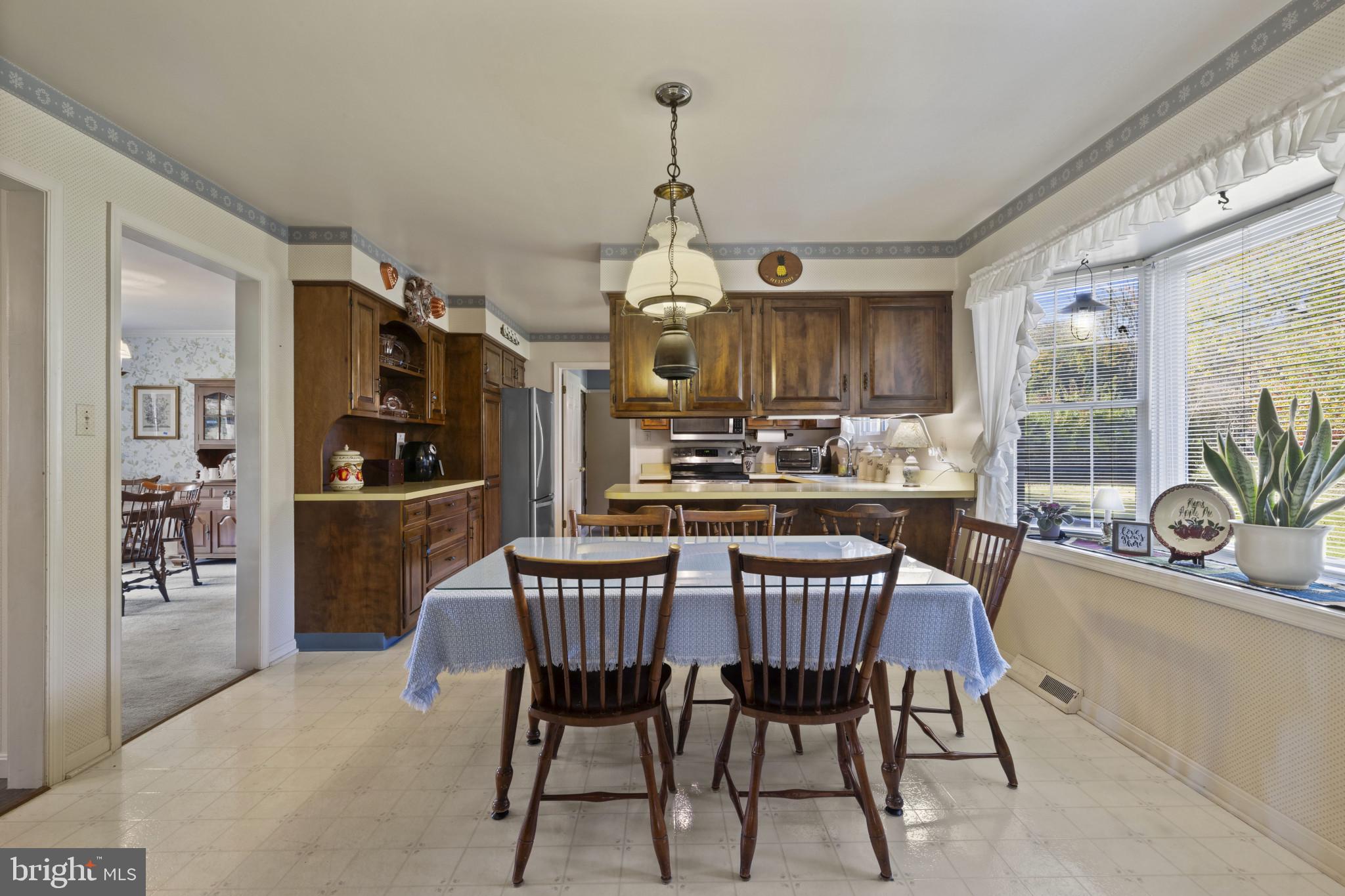 4 PHEASANT WOOD COURT