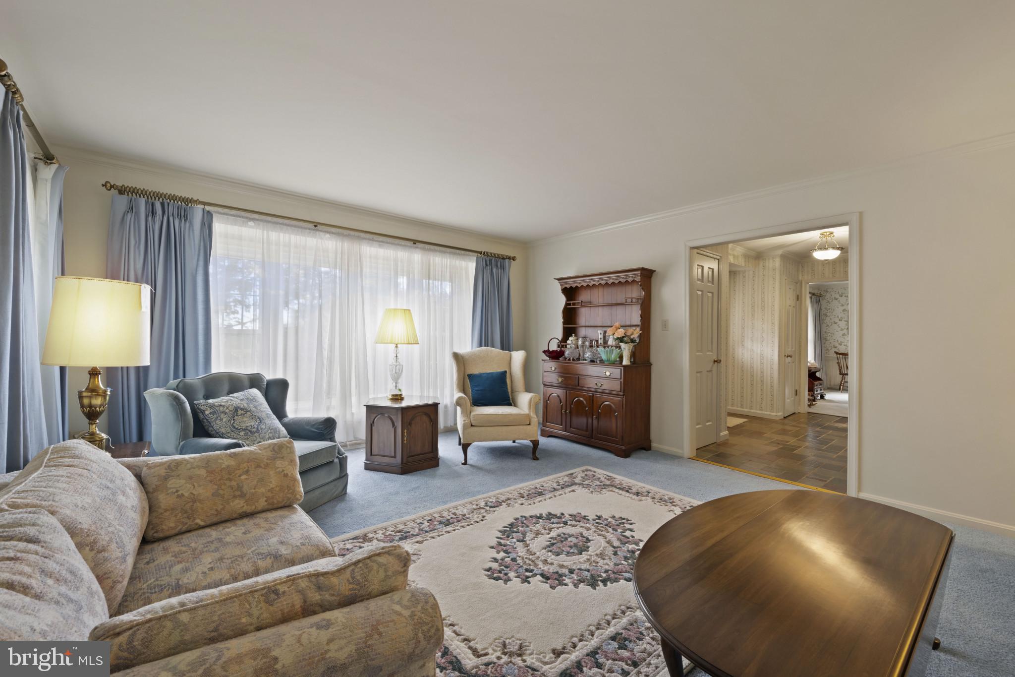 4 PHEASANT WOOD COURT