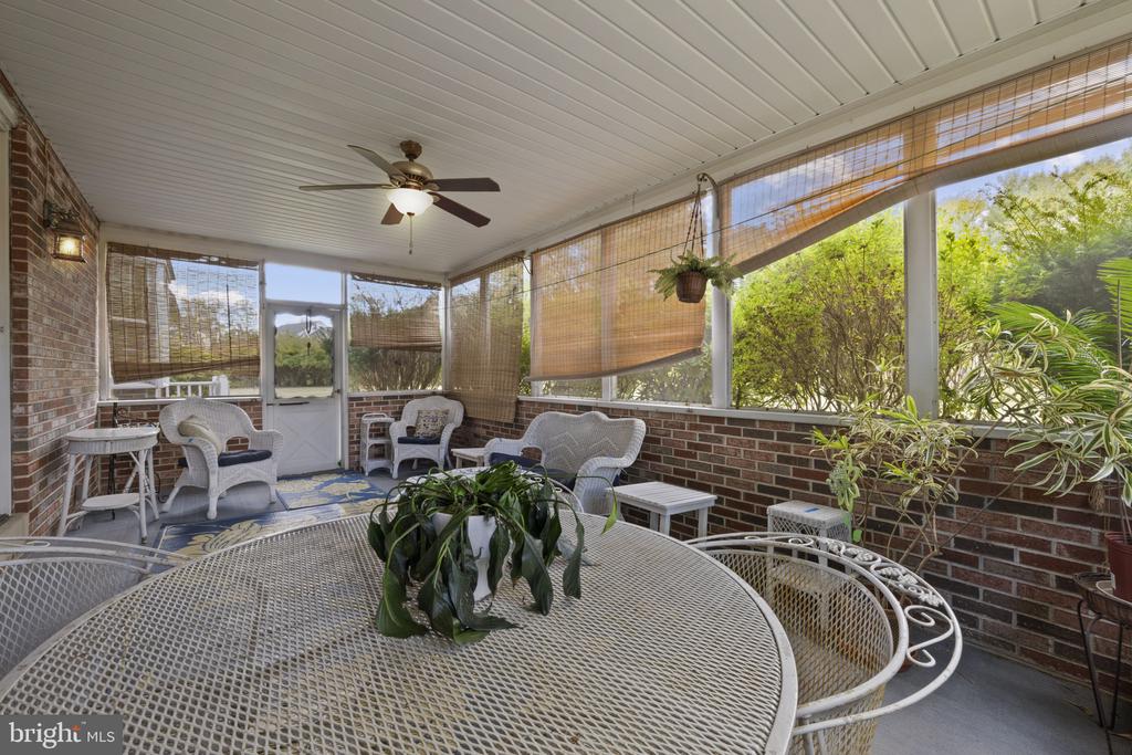 4 PHEASANT WOOD COURT