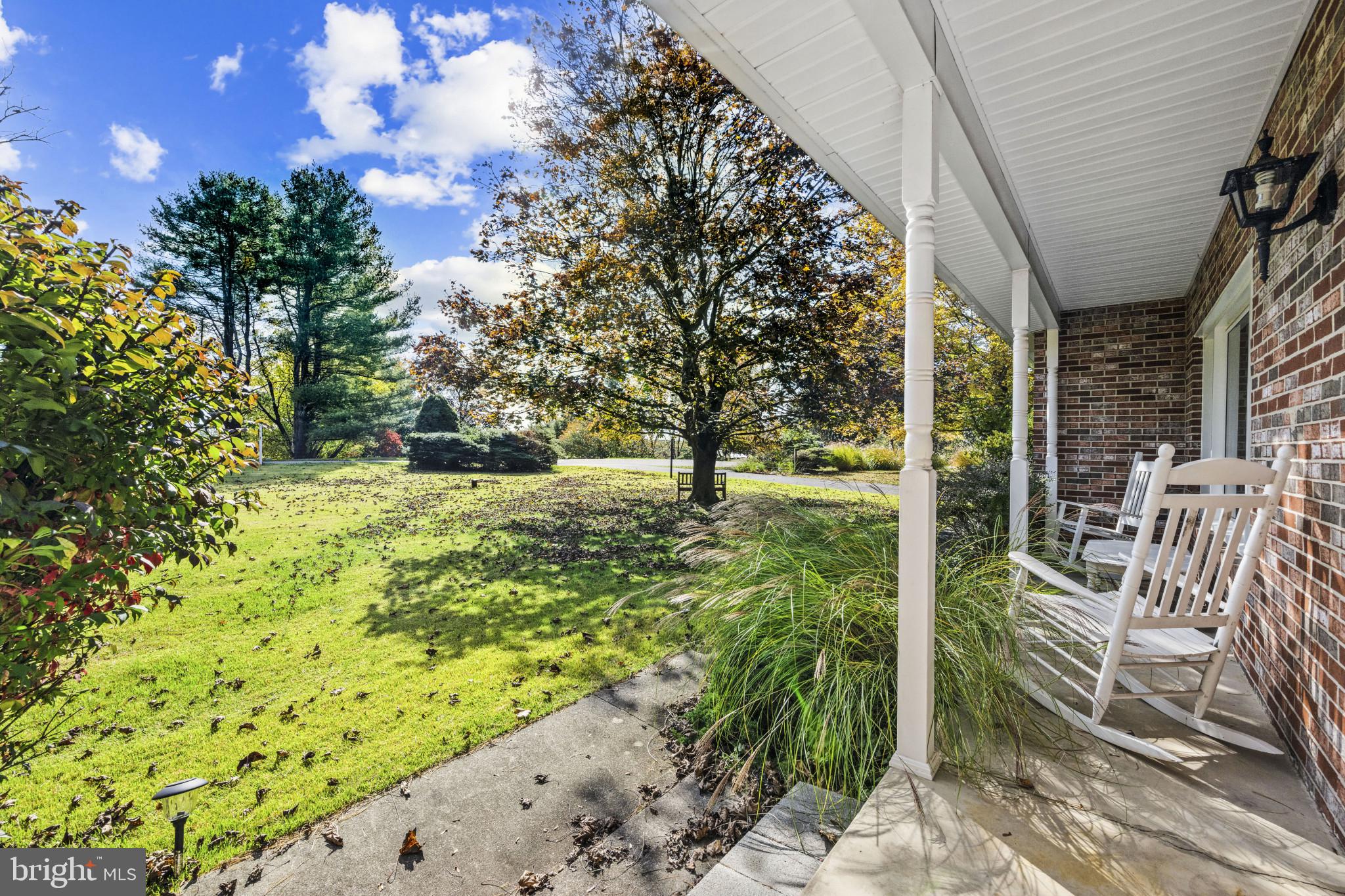 4 PHEASANT WOOD COURT