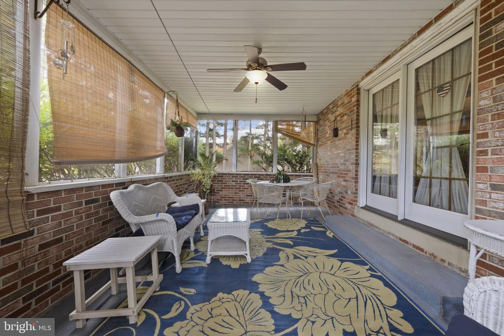 4 PHEASANT WOOD COURT