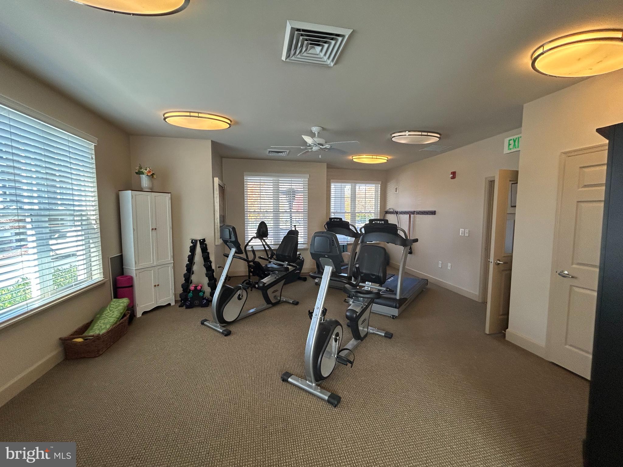 11 CLAY LODGE LANE 204