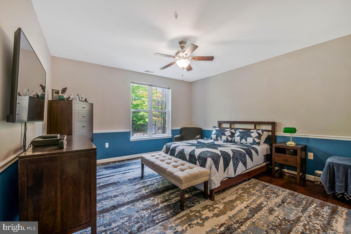 11 CLAY LODGE LANE 204