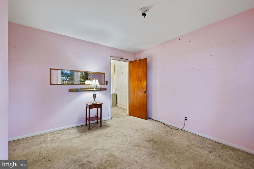 27 GLENWOOD AVENUE
