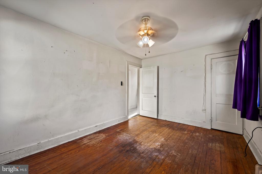 27 GLENWOOD AVENUE