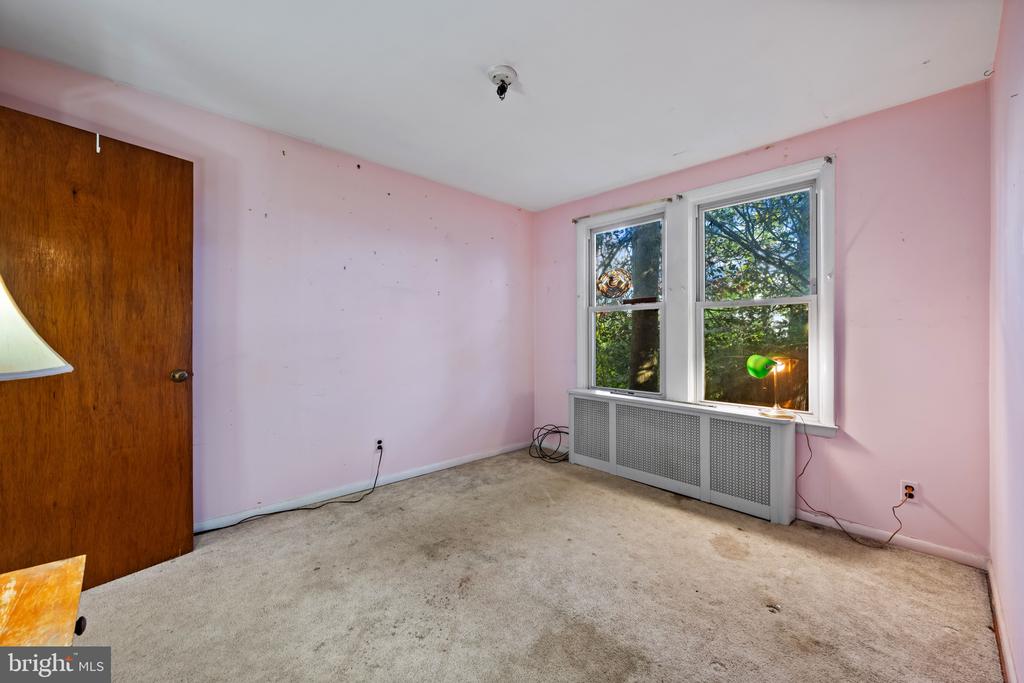 27 GLENWOOD AVENUE