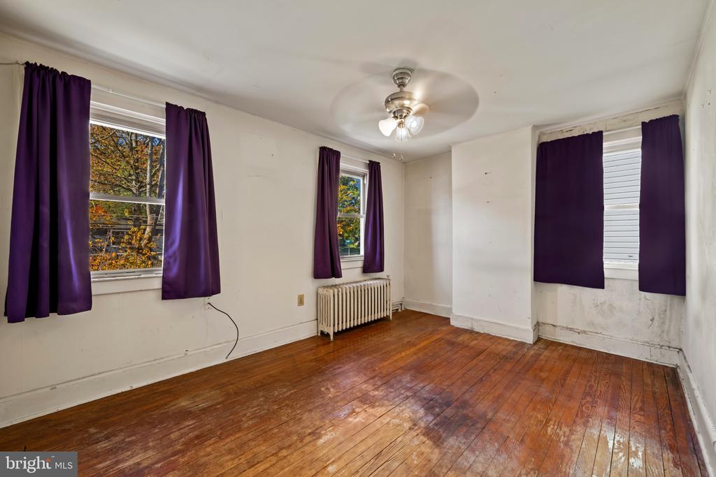27 GLENWOOD AVENUE
