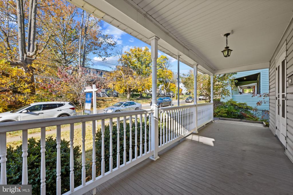 27 GLENWOOD AVENUE