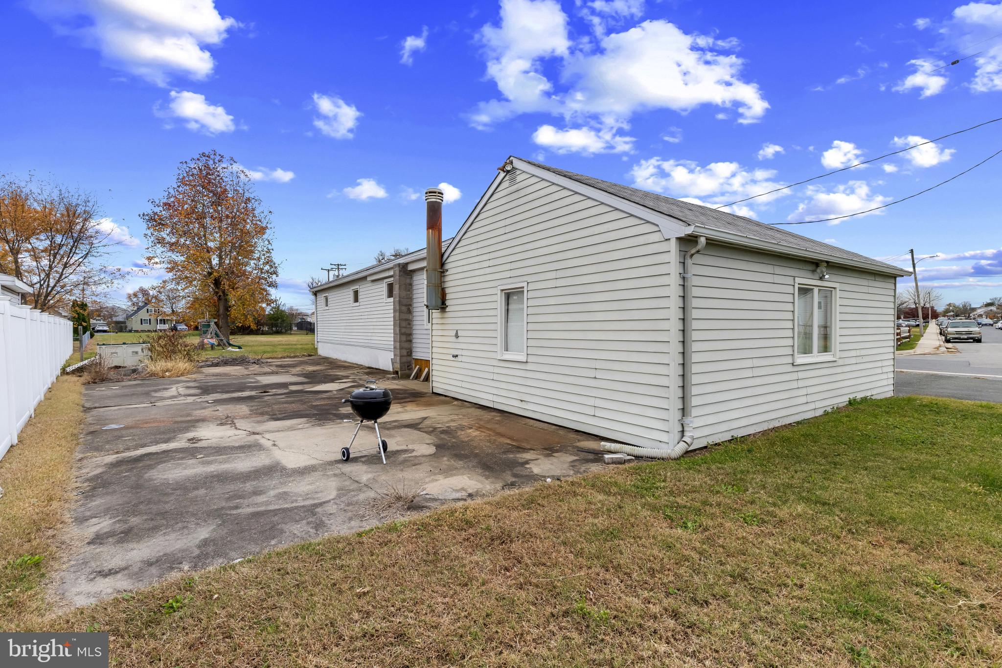 6913 RIVER DRIVE ROAD