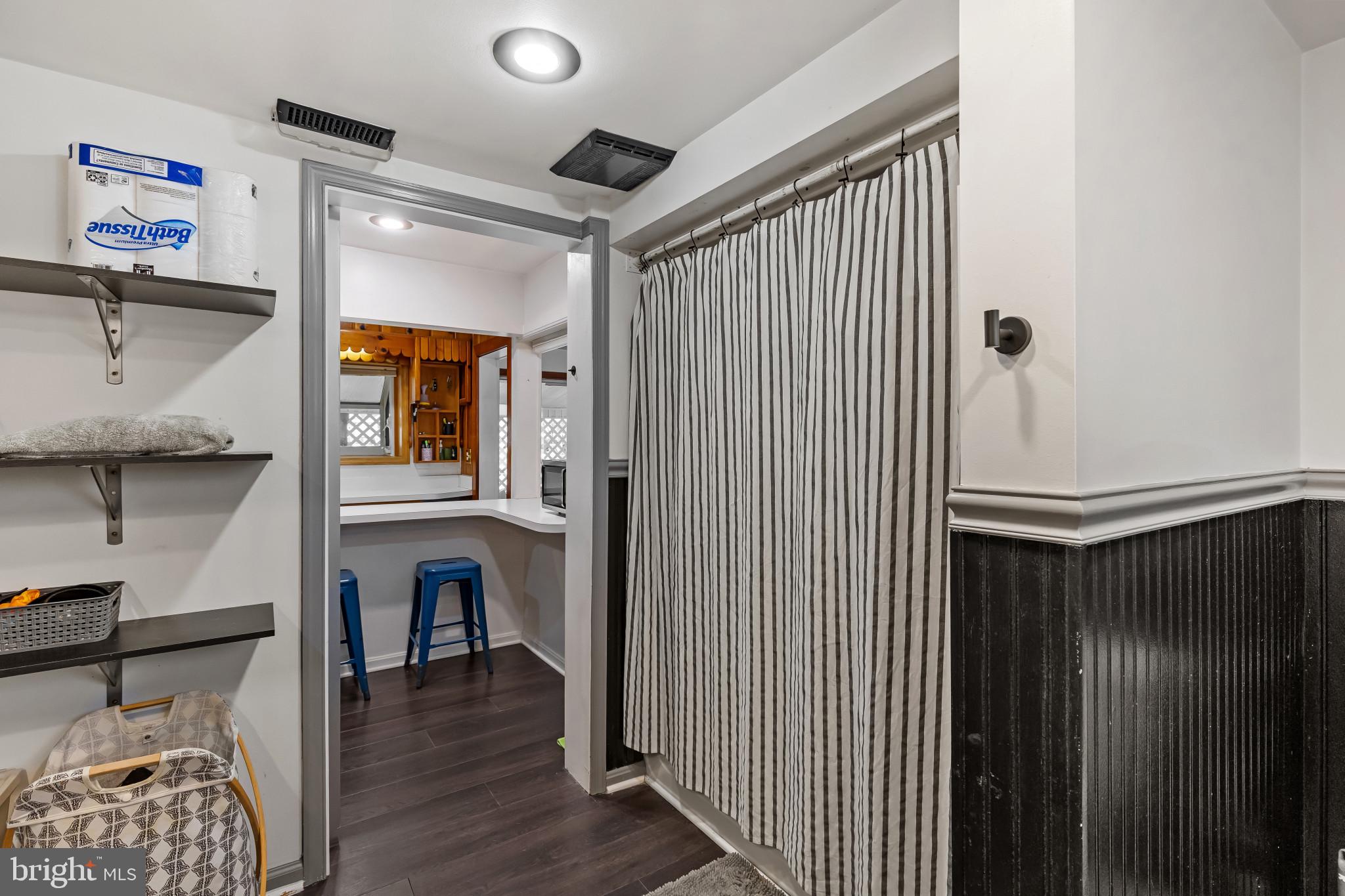 6913 RIVER DRIVE ROAD