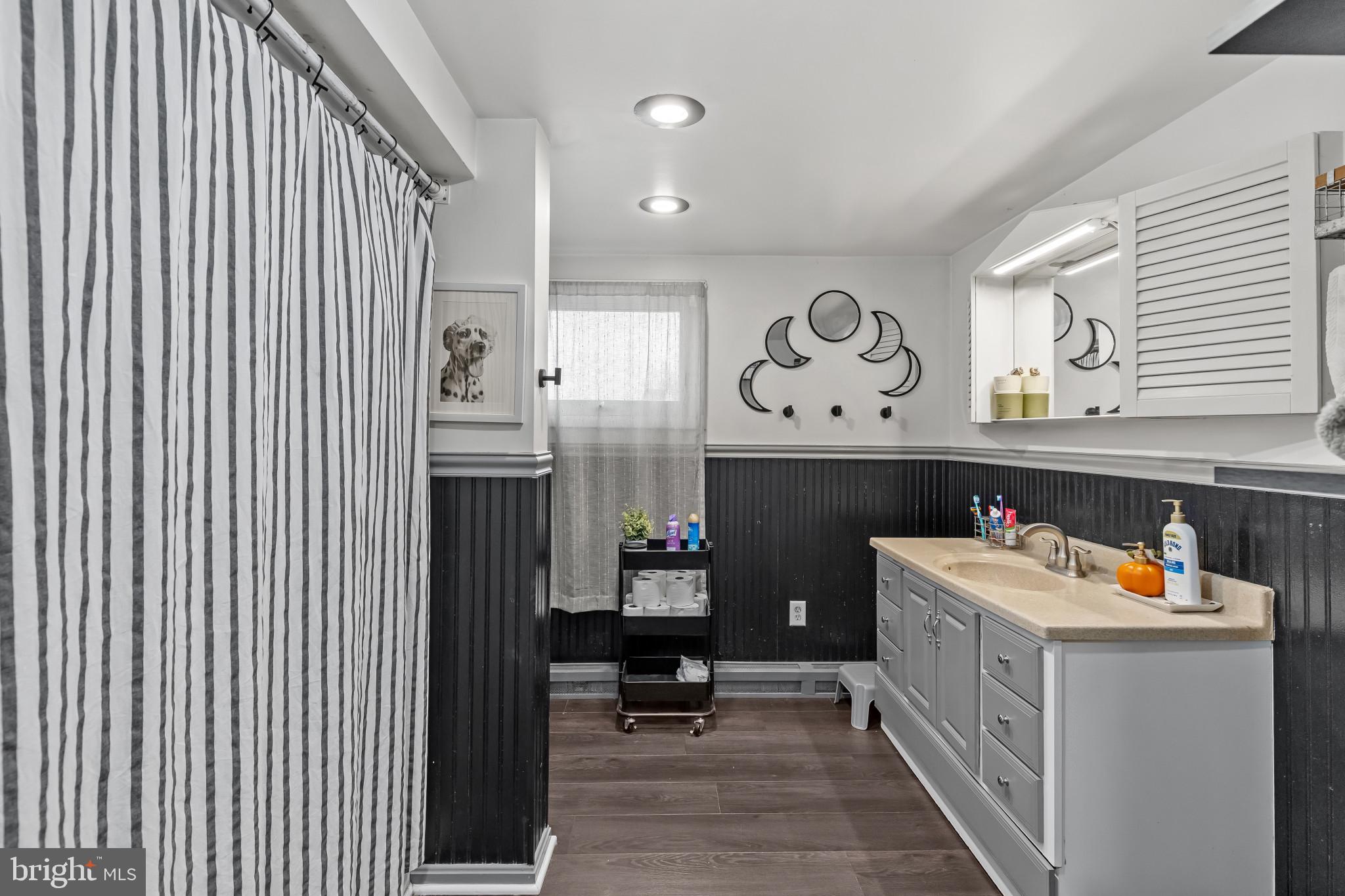 6913 RIVER DRIVE ROAD