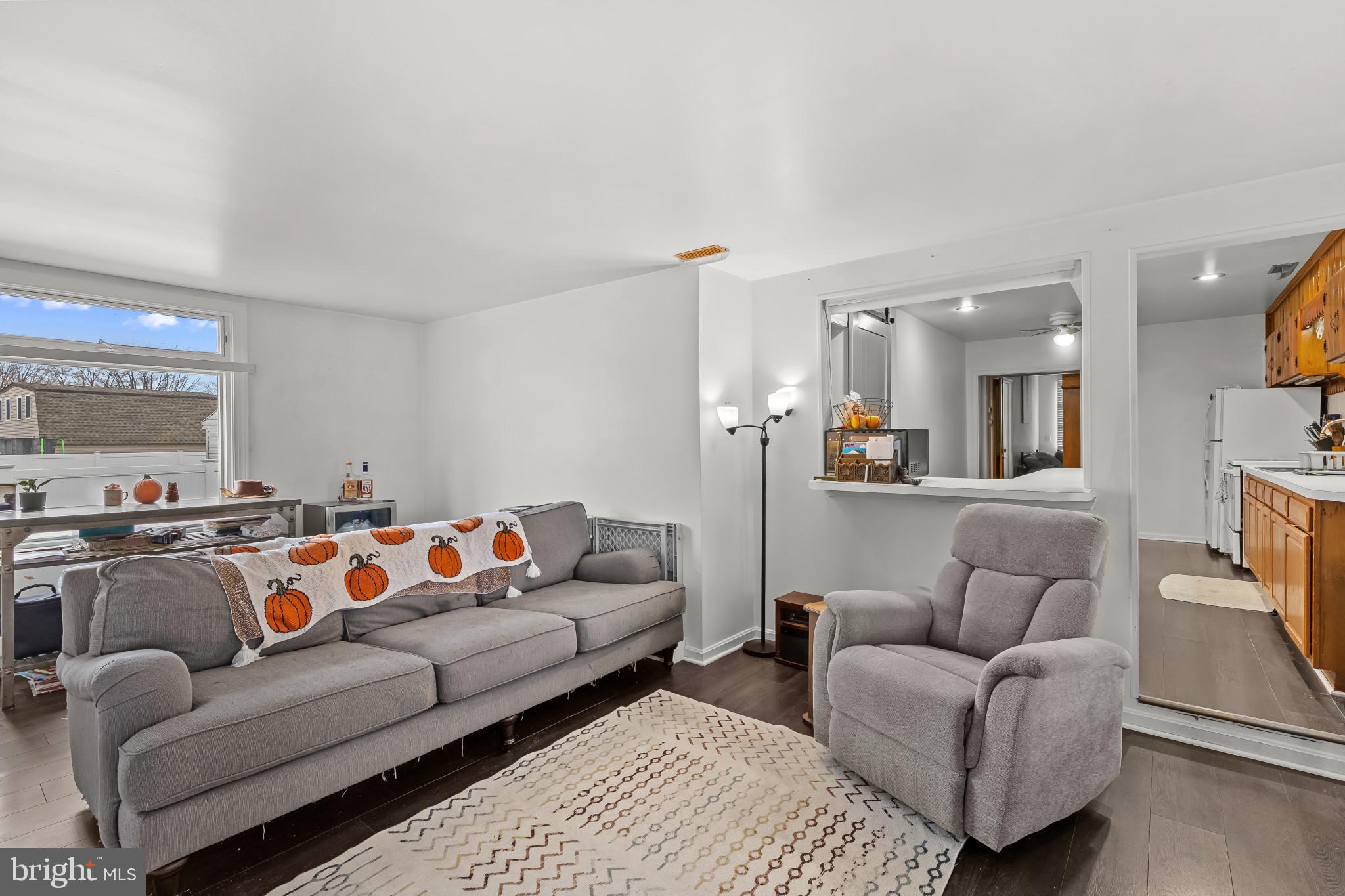 6913 RIVER DRIVE ROAD