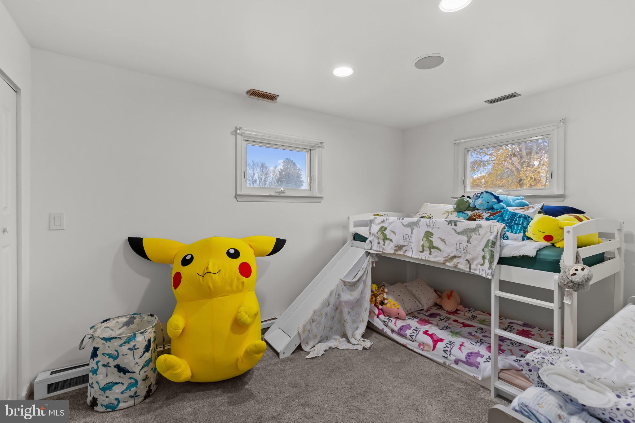 6913 RIVER DRIVE ROAD