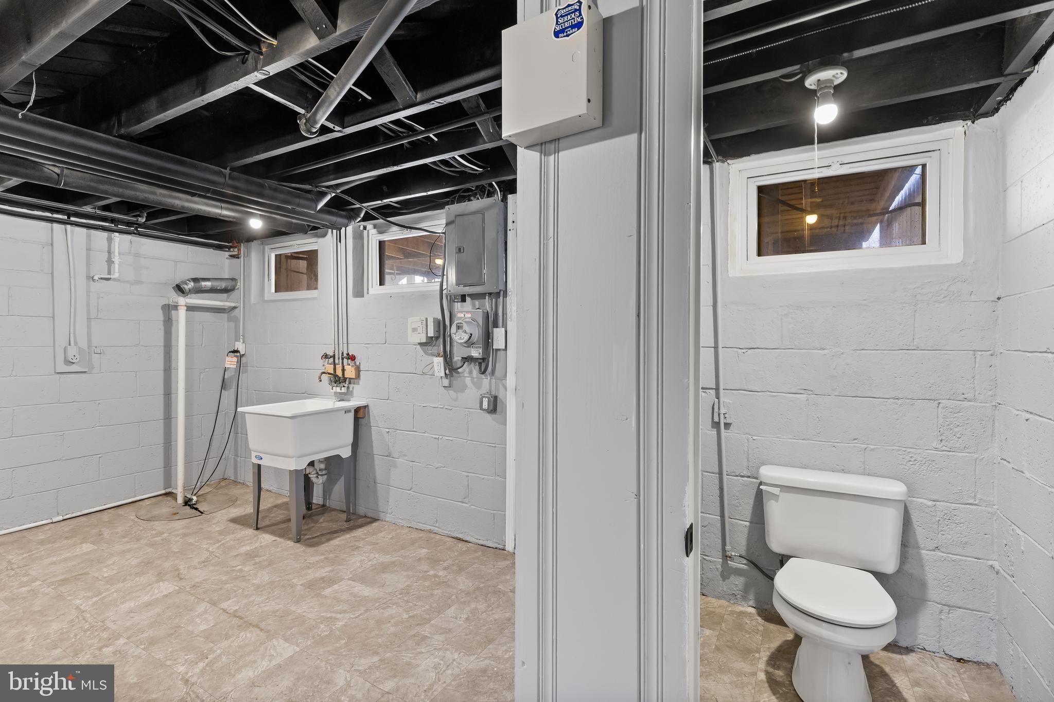 1603 N FOREST PARK AVENUE