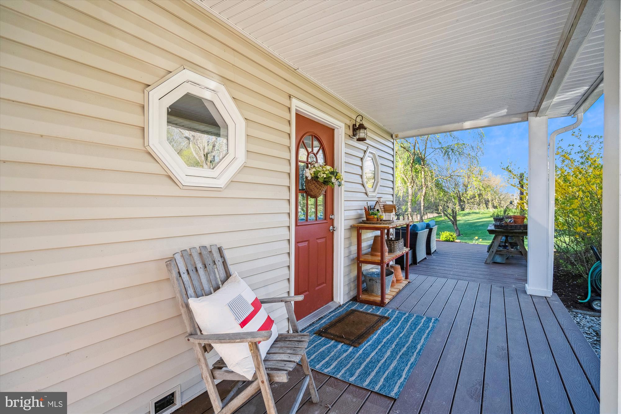 10111 DAVIS AVENUE