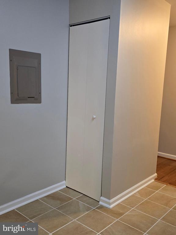1100 LISADALE CIRCLE 1A