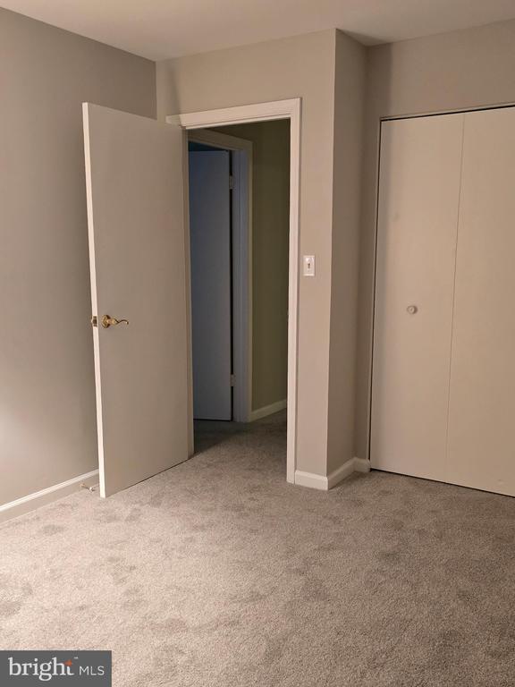 1100 LISADALE CIRCLE 1A