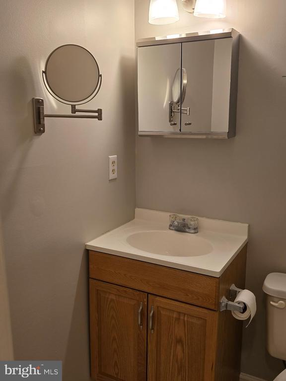 1100 LISADALE CIRCLE 1A