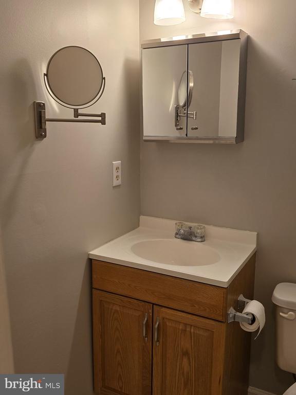 1100 LISADALE CIRCLE 1A