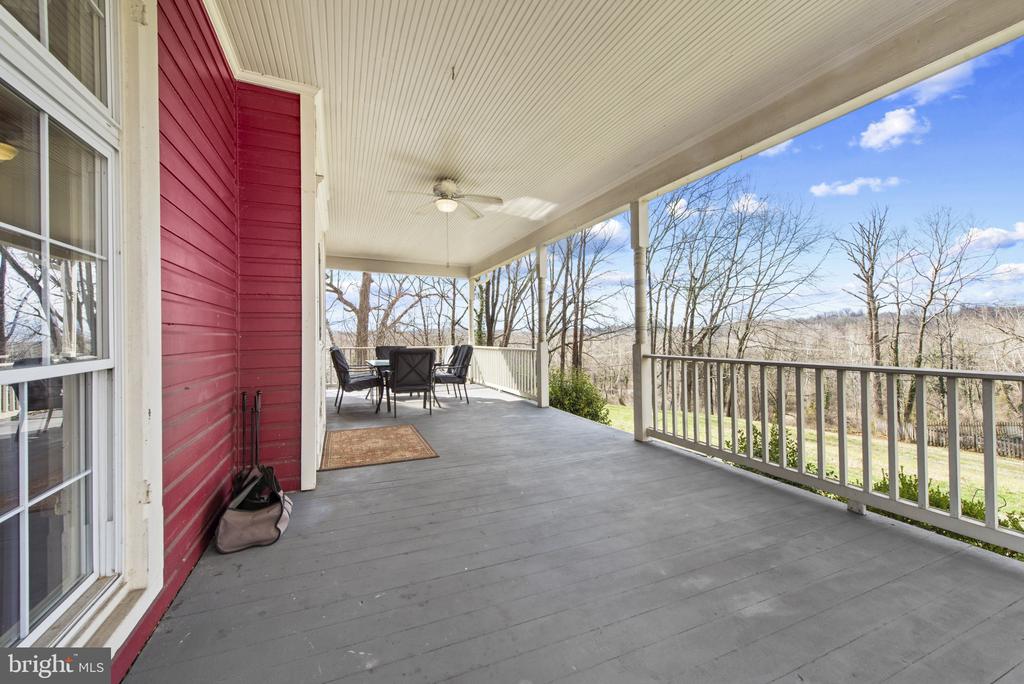 1704 FORSYTHIA LANE