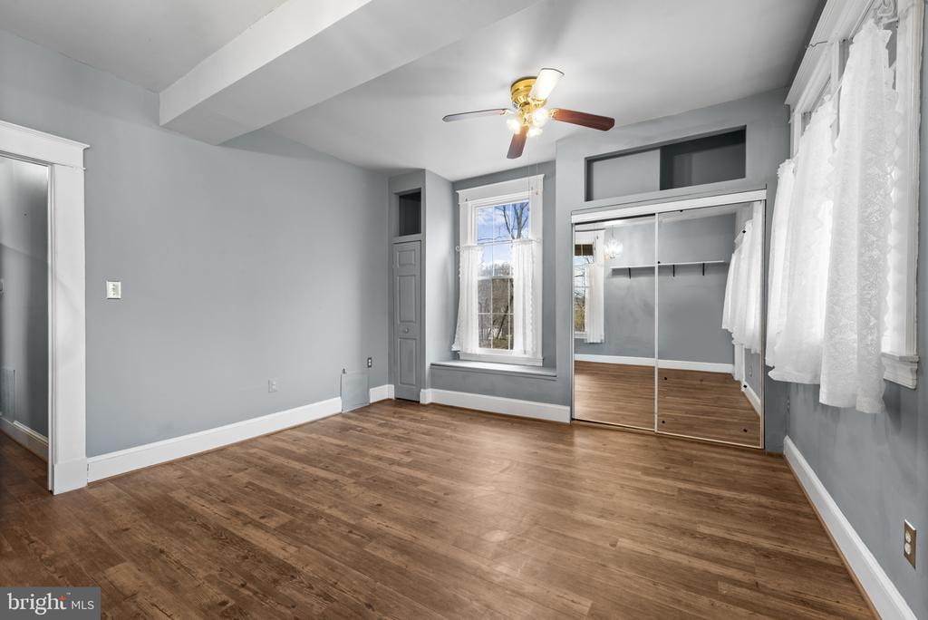 1704 FORSYTHIA LANE