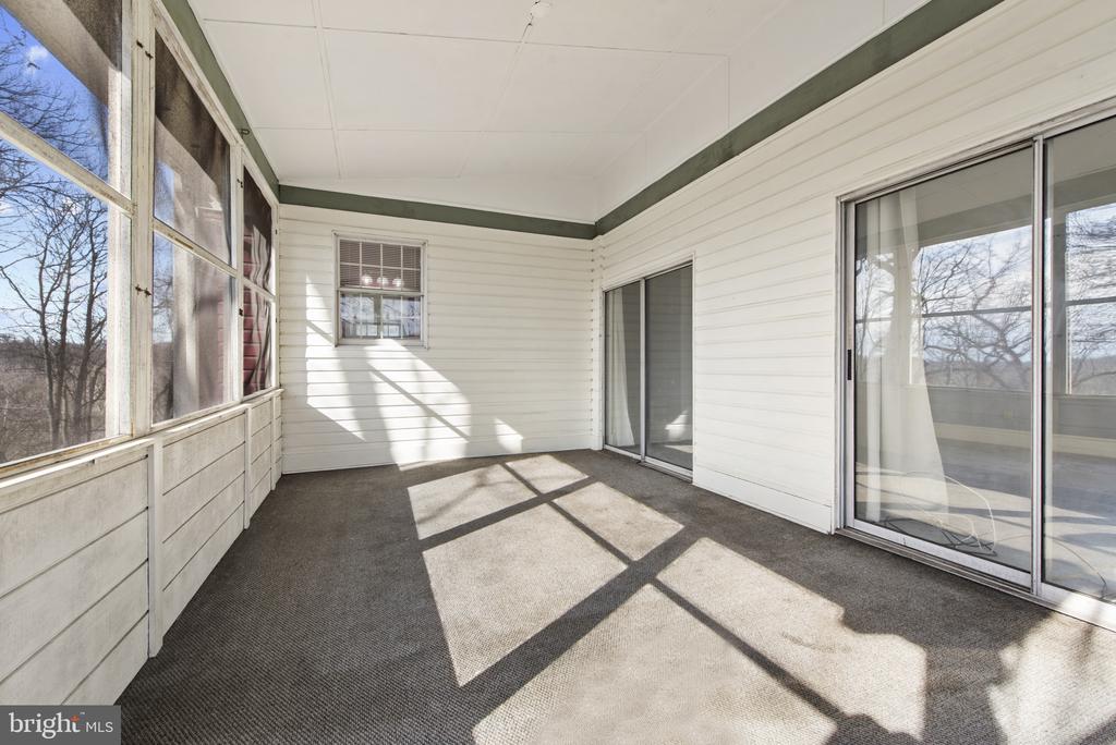 1704 FORSYTHIA LANE