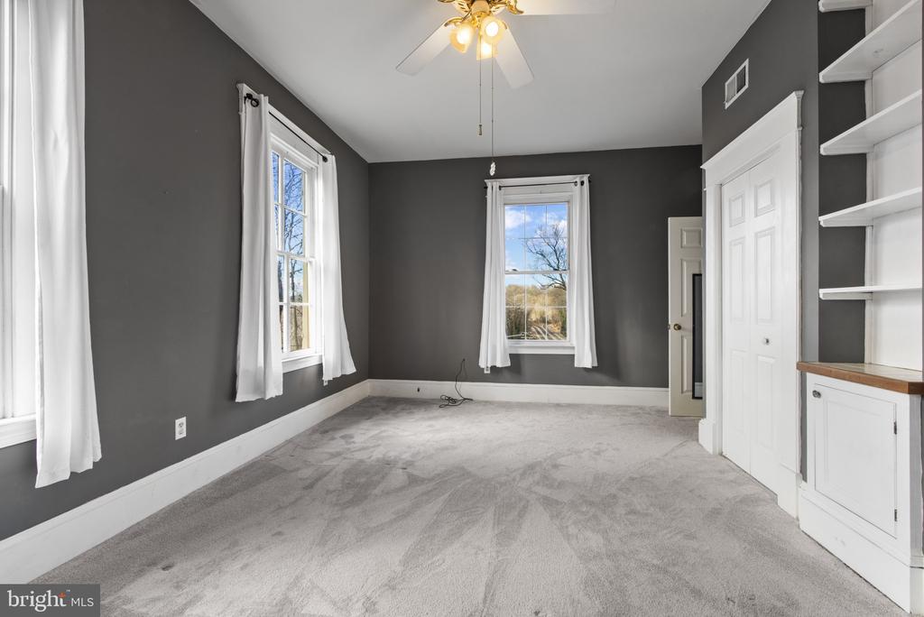1704 FORSYTHIA LANE