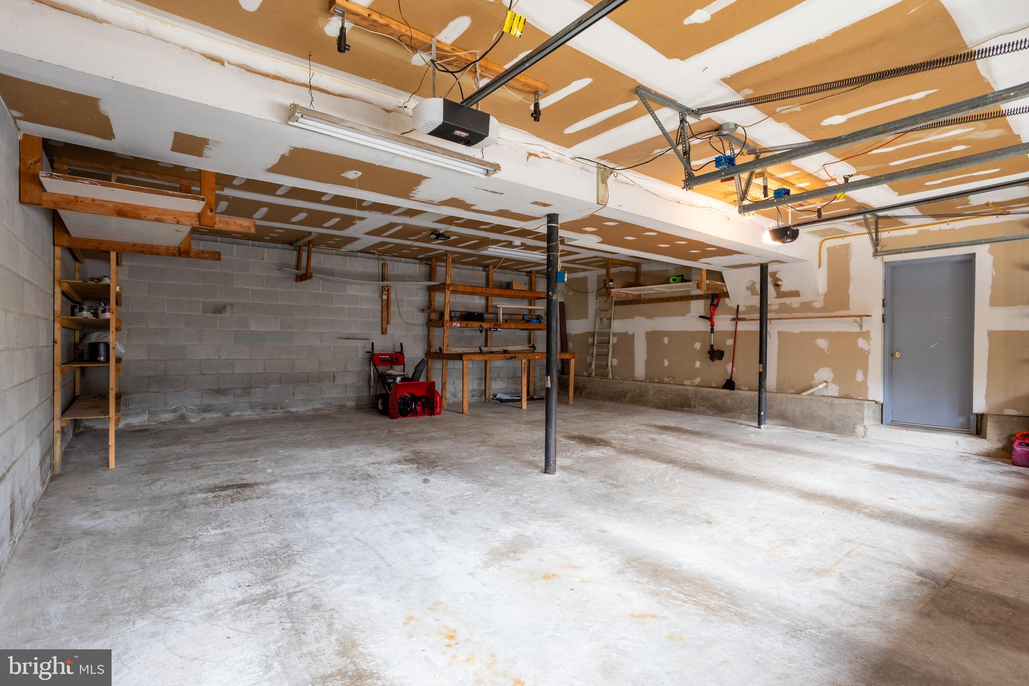 2012 CEDAR CIRCLE DRIVE