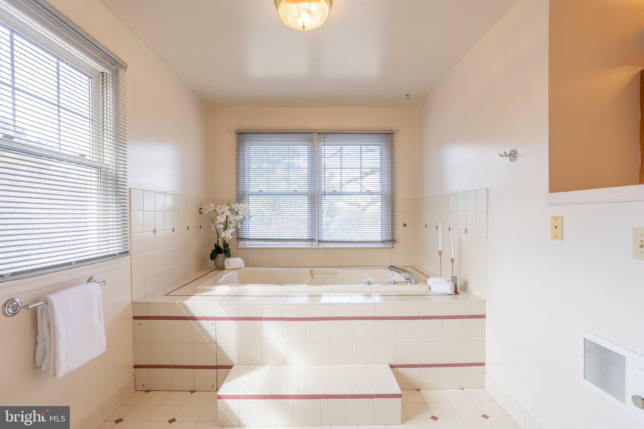 2012 CEDAR CIRCLE DRIVE