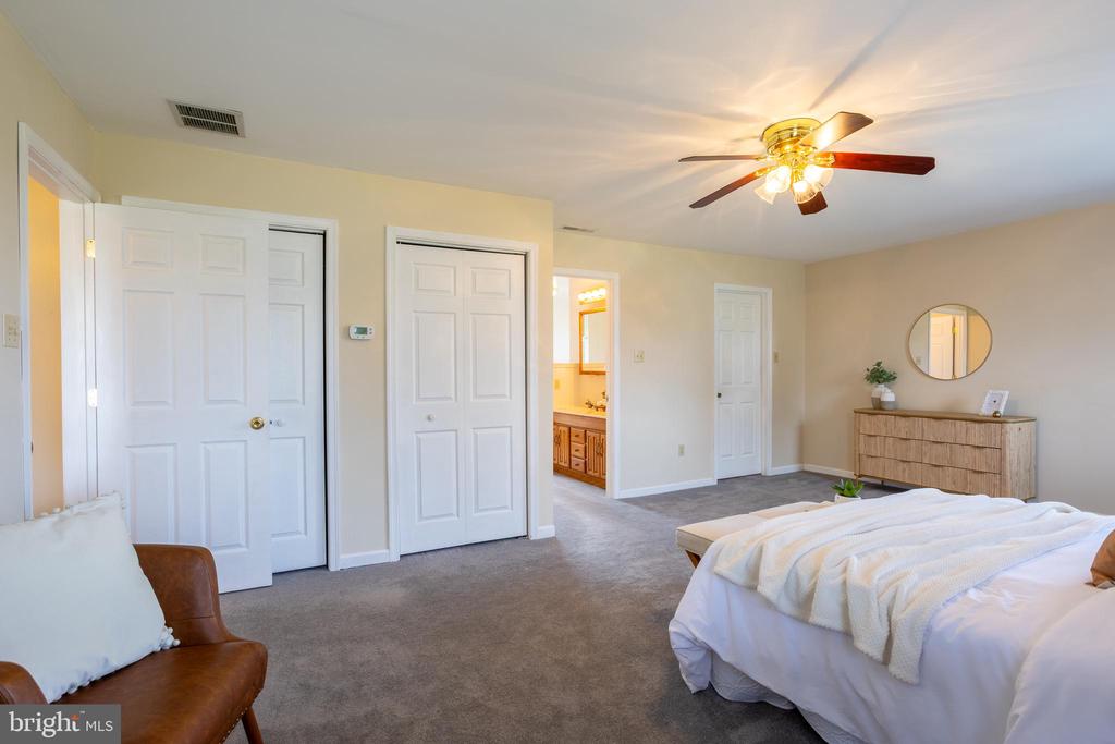 2012 CEDAR CIRCLE DRIVE