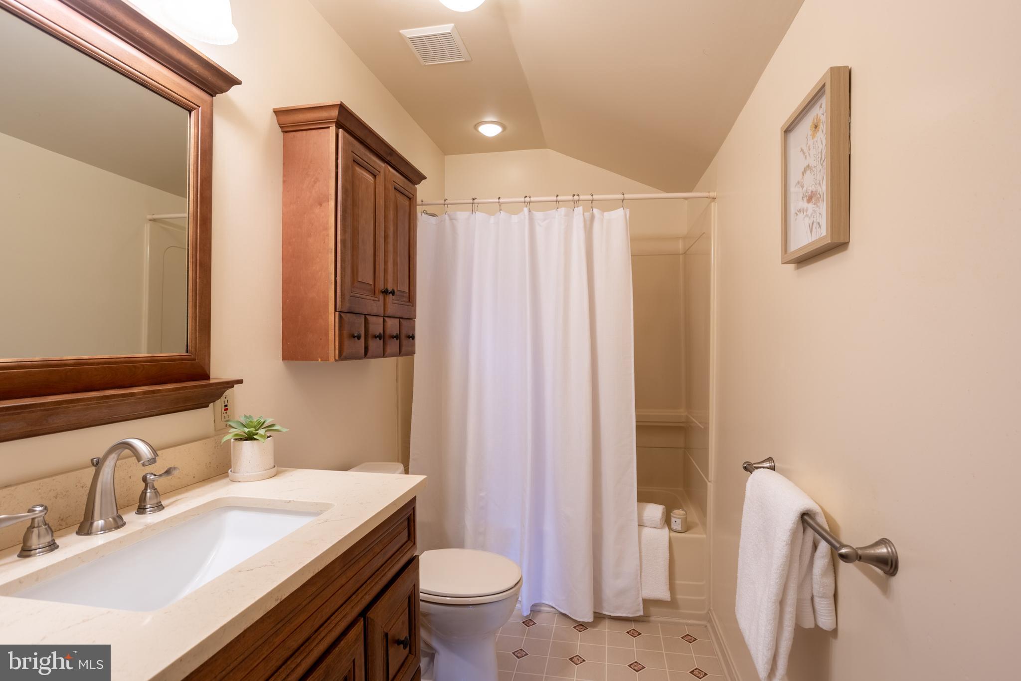 2012 CEDAR CIRCLE DRIVE