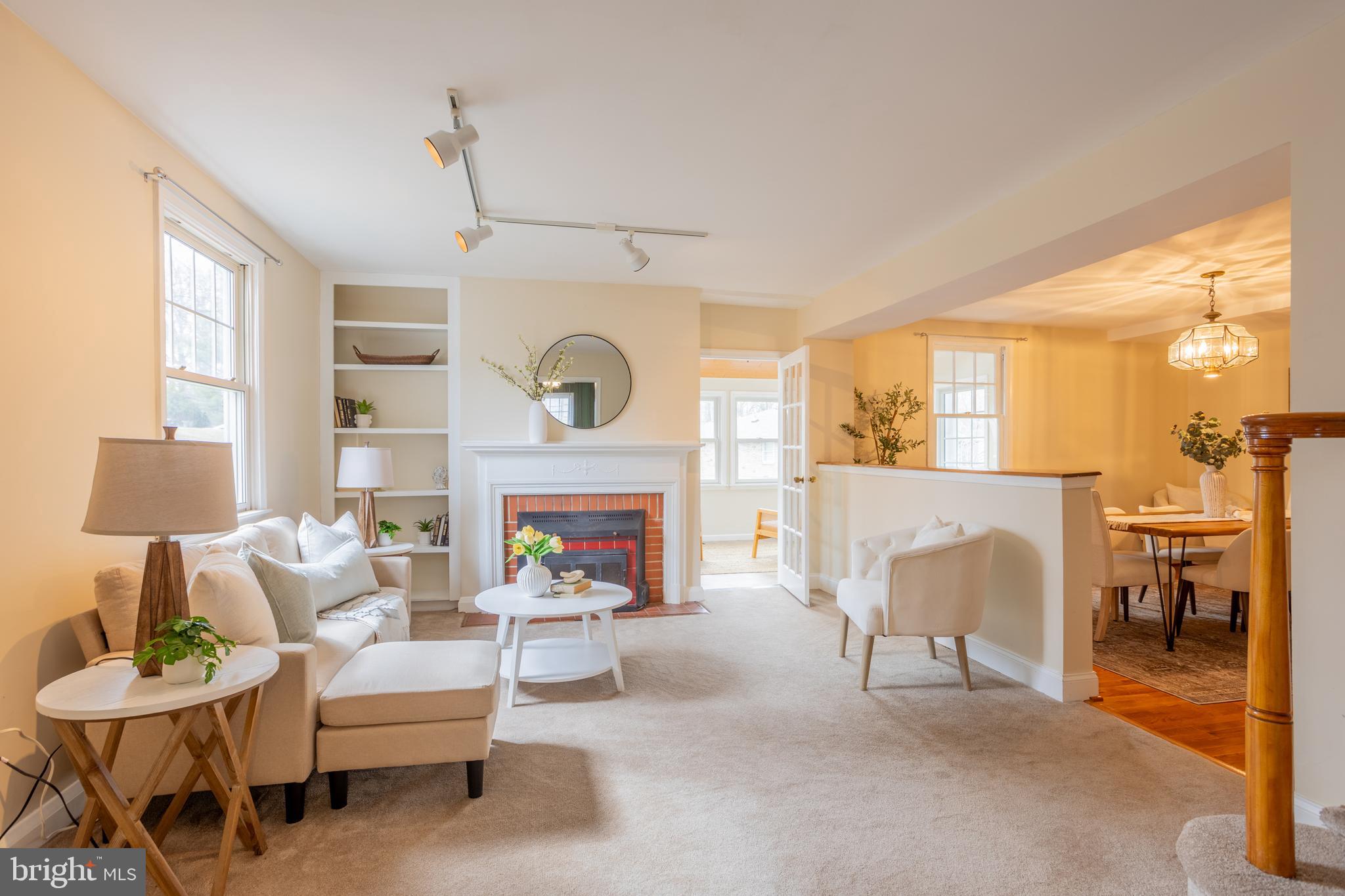 2012 CEDAR CIRCLE DRIVE