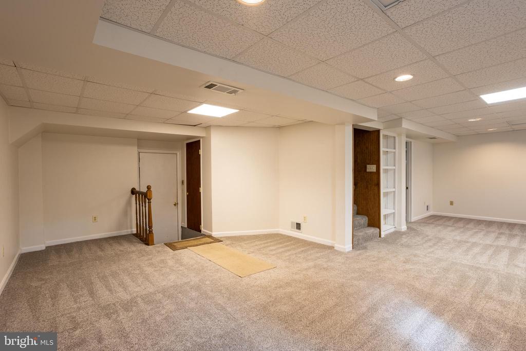 2012 CEDAR CIRCLE DRIVE