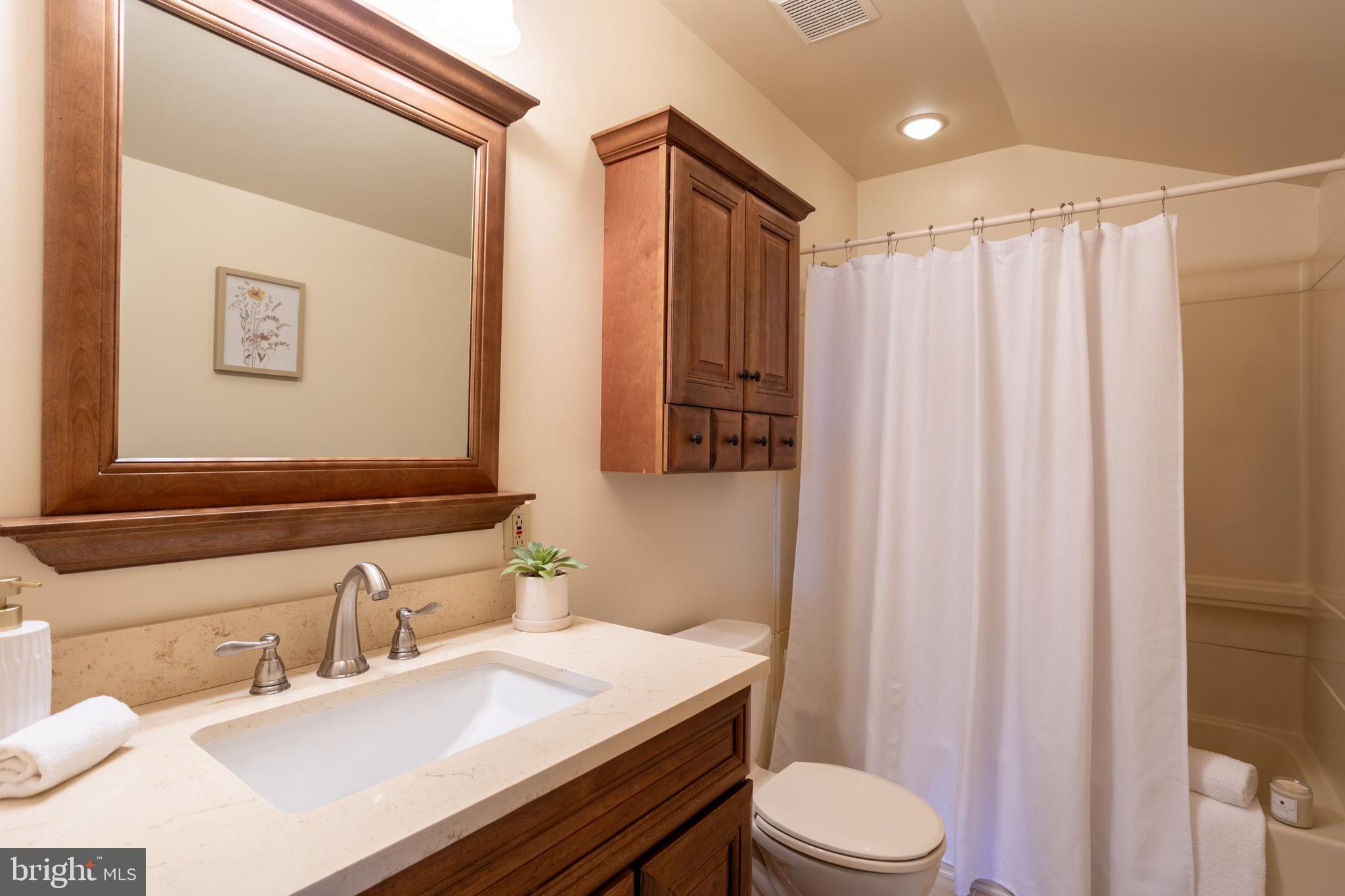 2012 CEDAR CIRCLE DRIVE