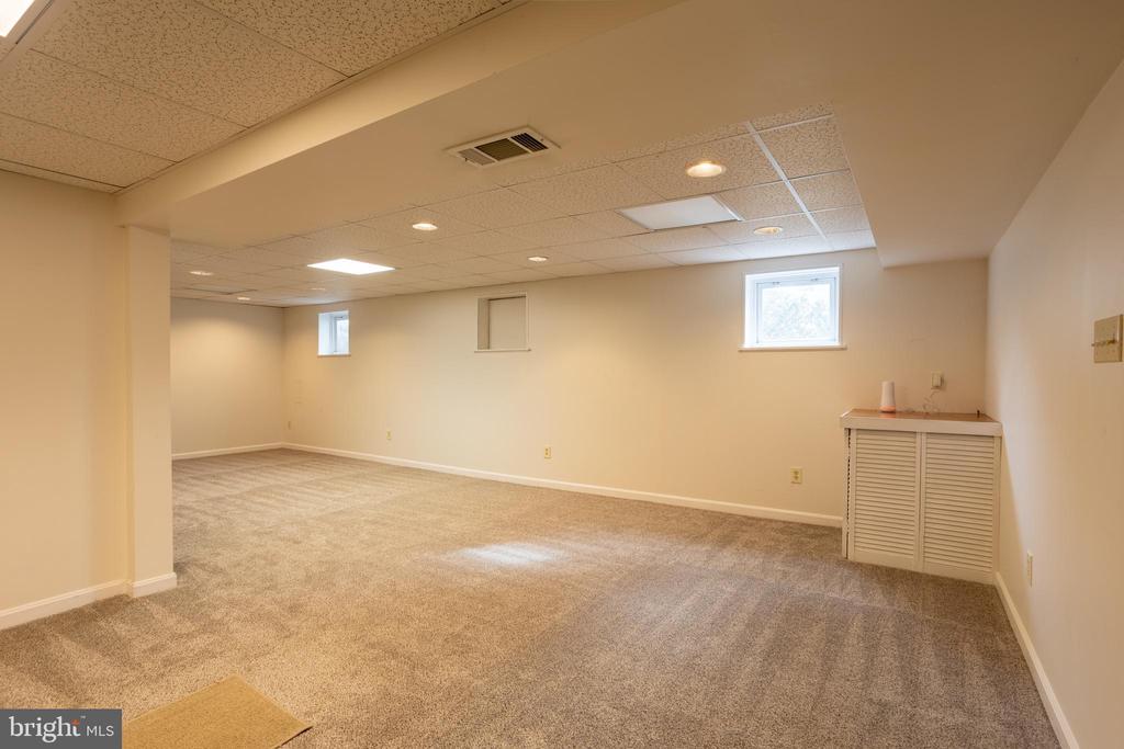 2012 CEDAR CIRCLE DRIVE