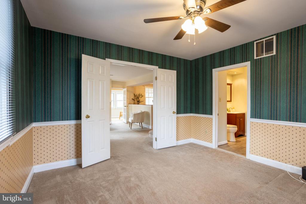 2012 CEDAR CIRCLE DRIVE