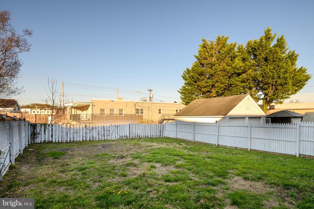 1326 STEVENS AVENUE