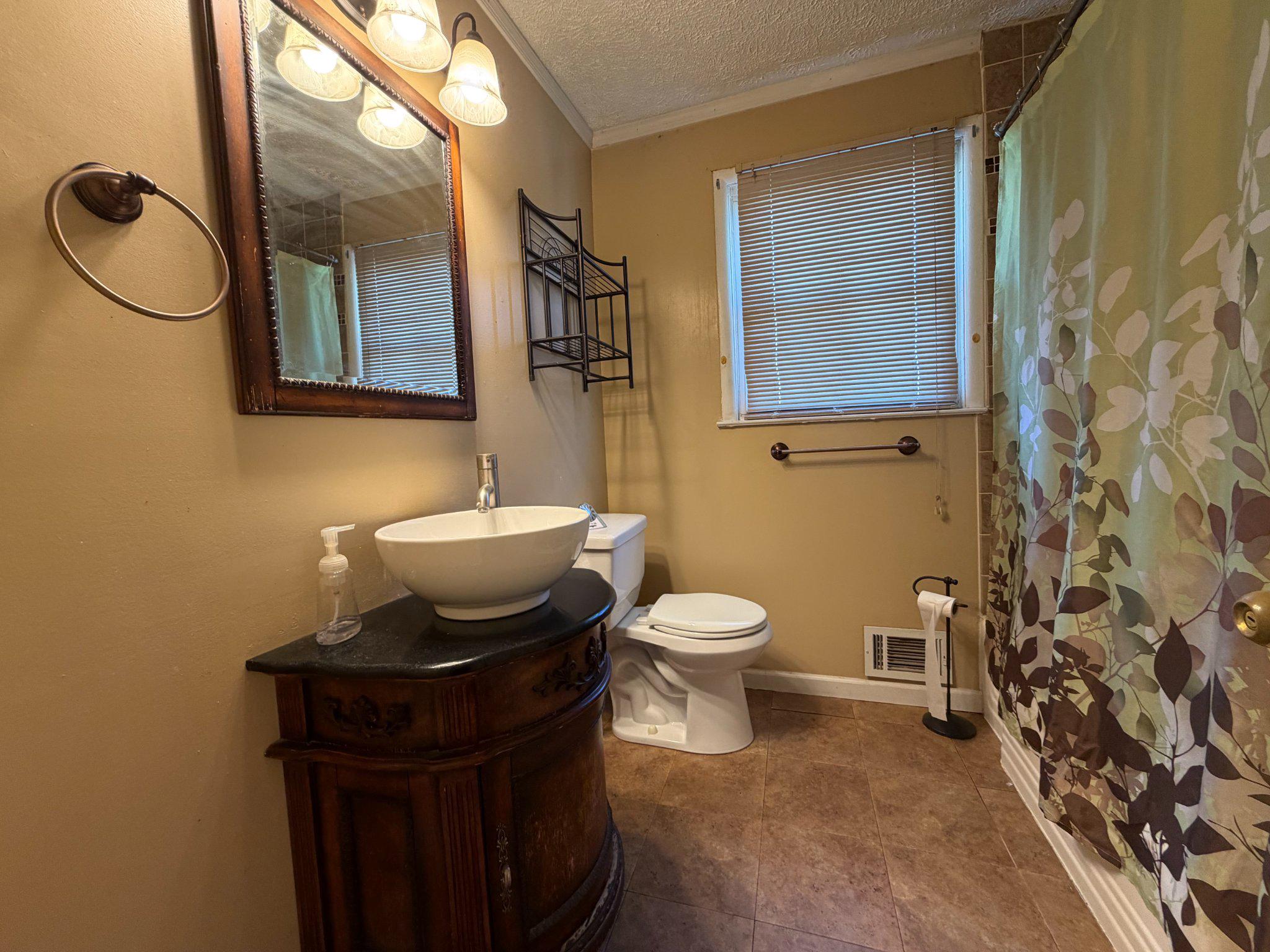 1344 MARTIN DRIVE