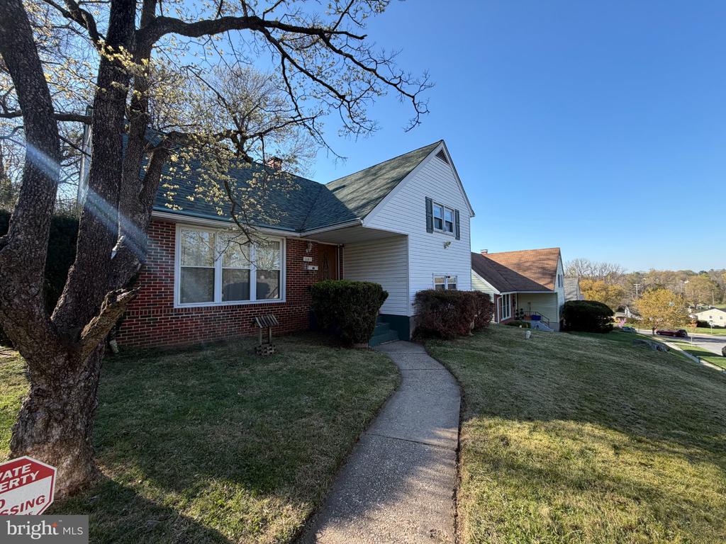 1344 MARTIN DRIVE