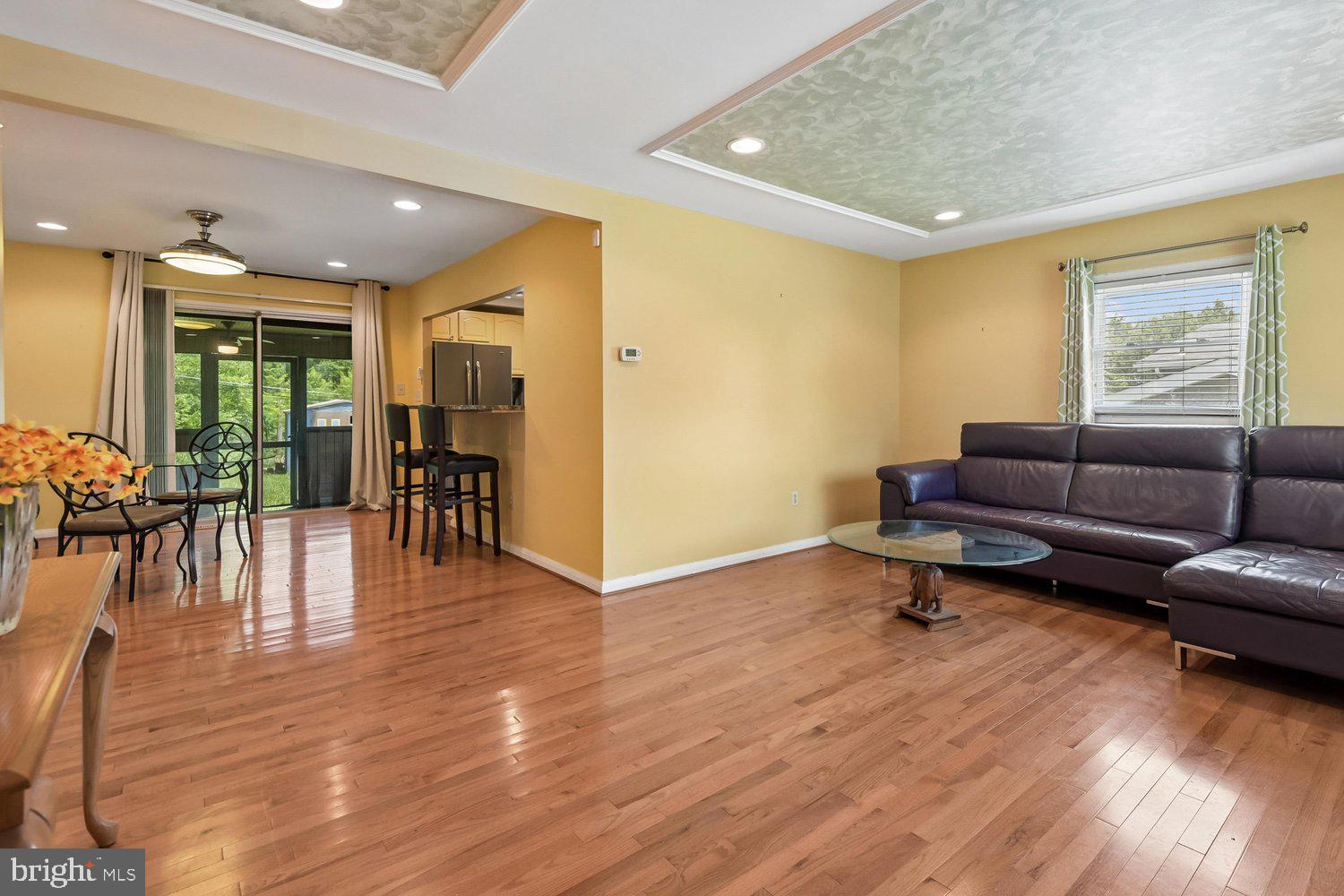 6822 FOX MEADOW ROAD
