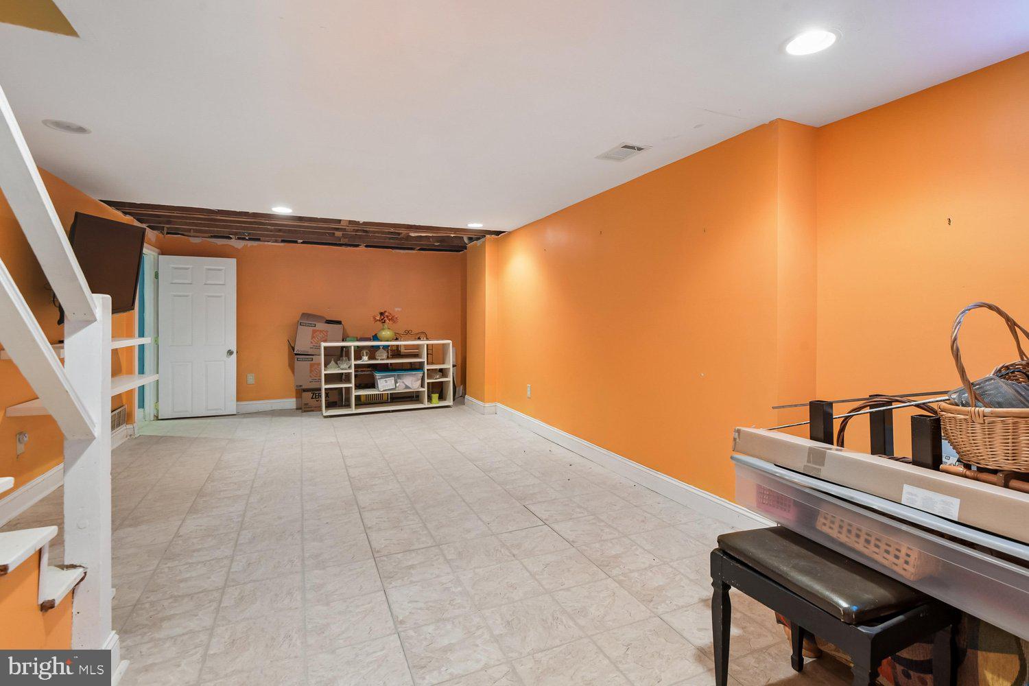 6822 FOX MEADOW ROAD
