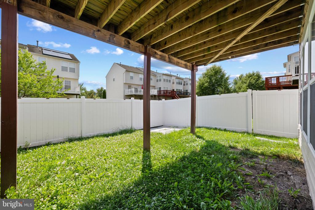 9853 DECATUR ROAD