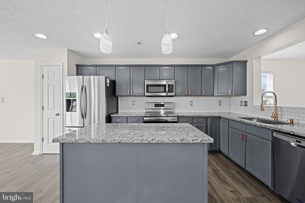 9853 DECATUR ROAD